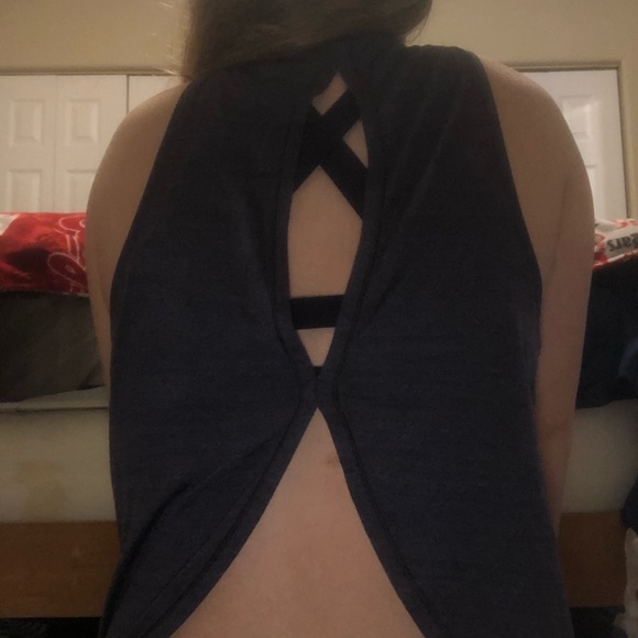 Lululemon tank top w/built in bra - Picture 2 of 2